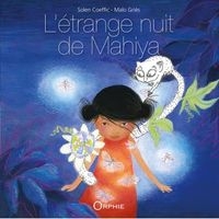 Sur fond bleu, Mahiya est bien éveillée mais au milieu de ses rêves et des angoi