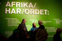 Véronique Tadjo avec Sven Hallonsten, éditeur, et Inga Lundén, responsable des Bibliothèques publiques de Stockholm. 