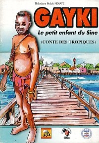 un enfant sur un pont