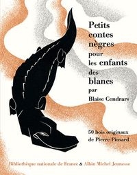 Un crocodile noir sur un fond blanc-gris-marron.