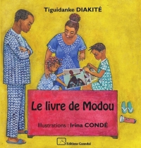 Une famille autour d'un livre